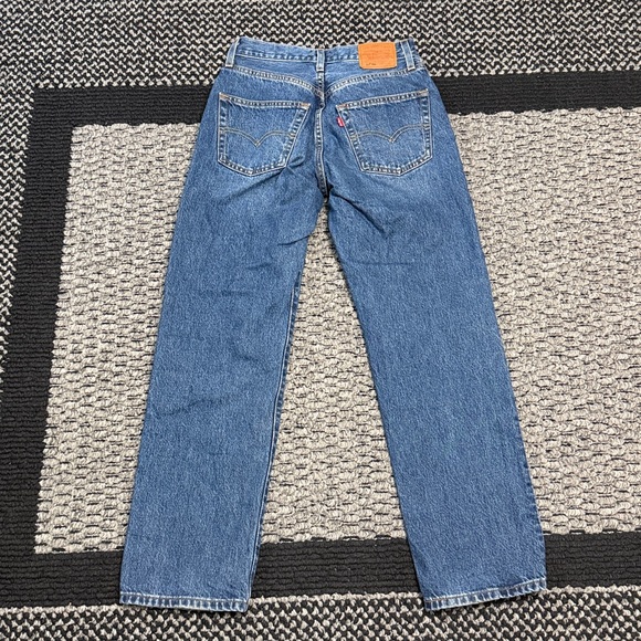 Levi’s 501 Jeans Women’s 25 Straight Leg High Rise Big E Premium Denim Classic - Picture 2 of 8